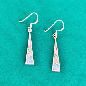 Alternative view of Aretes Colgantes Plata 950 Mosaico Andino | Triángulo y Piedras