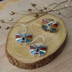 Alternative view of Set de Aretes y dije de Mariposa Wayra en Plata Ley 950