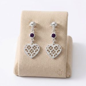 Alternative view of Aretes Colgantes Corazón Puro Amor en Plata Ley 925 | Pendientes Románticos con cristal brillante