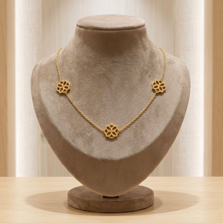 Collar de Flores en Plata Ley 925 baño en Oro 18K | Gargantilla Minimalista