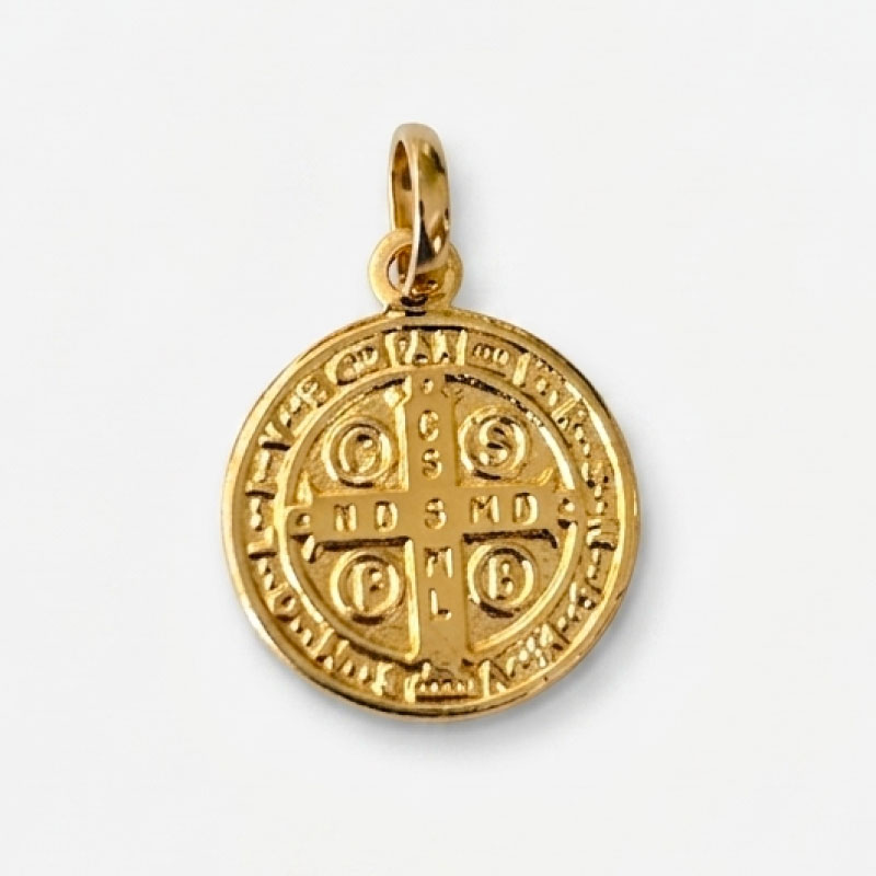 Dije Medalla de San Benito en Plata 925 con Baño de Oro 18K | Medalla religiosa y de Protección Espiritual - Imagen 2