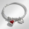Brazalete Charm Metamorfosis de Amor en Plata Ley 950 | Pulsera de Corazón de Huayruro y Mariposa | Joyería Amuleto de Tendencia