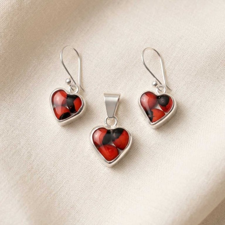 Set Latidos de Protección en Plata Ley 950 | Juego de Aretes y Dije Corazón de Huayruro | Joyería Fina Peruana en Conjunto